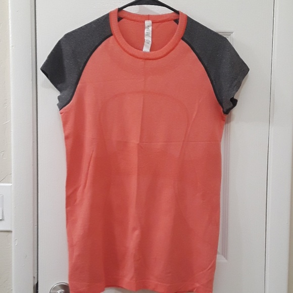 Lululemon Run Swiftly Tech Short Sleeve - Picture 4 of 8